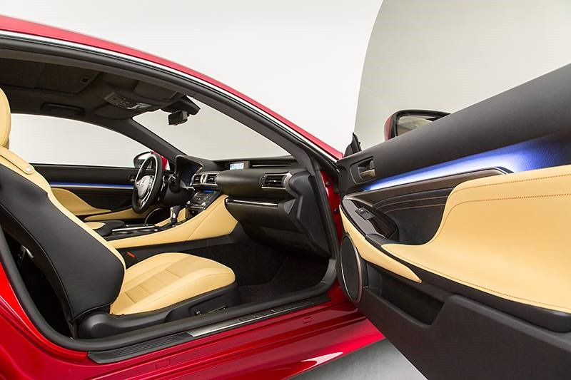 Illustration for article titled New Lexus RC photos emerge